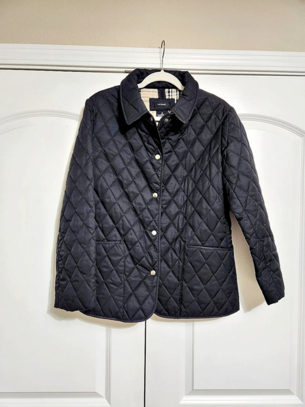 Prague Quilted Puffer Plaid-Lined Jacket in Black Size Medium
